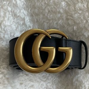 Gucci Double G leather belt. Perfect condition. Only worn twice .